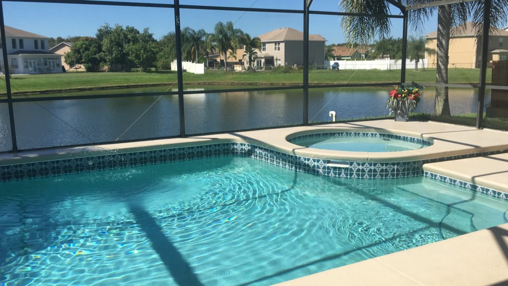 Swimming Pool and Jacuzzi